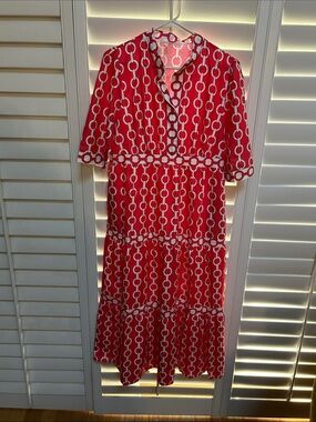 Red Chain-Print Tiered Midi Dress - Brand: